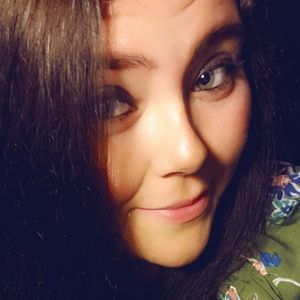 Meet your Posher, Hilary